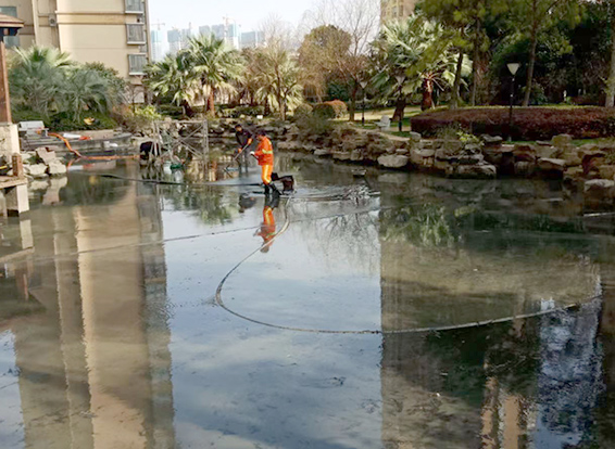 中站景观池淤泥清理